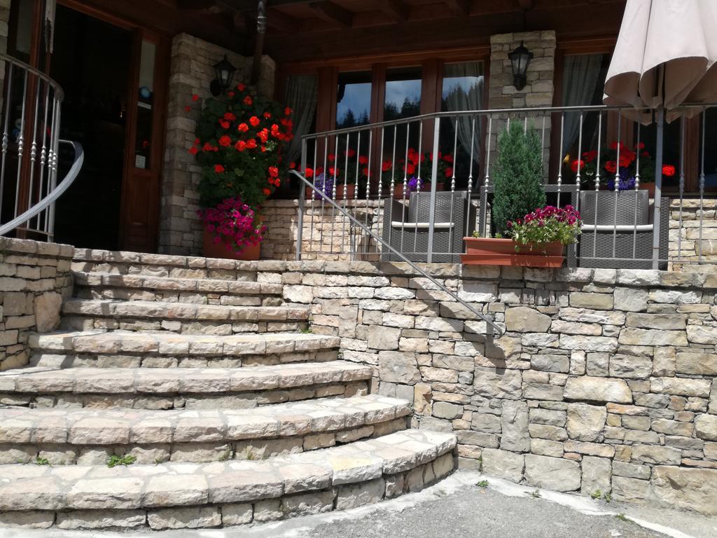 Гостьовий будинок Agriturismo Cornei Da Nadia Колліо Екстер'єр фото