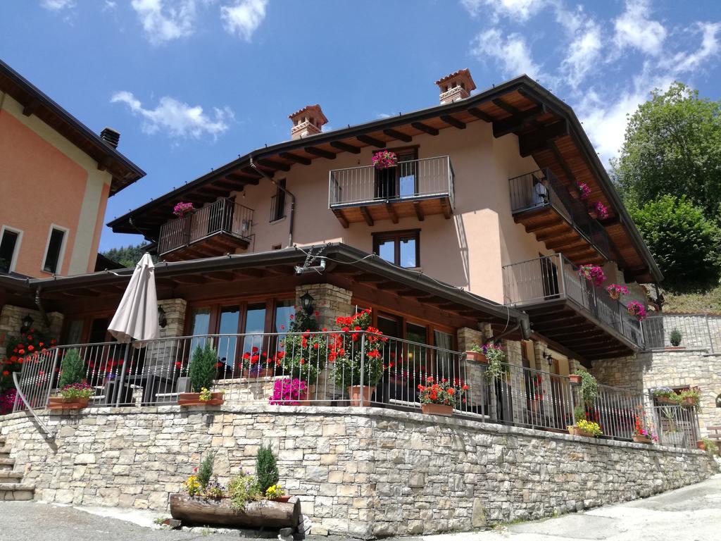 Гостьовий будинок Agriturismo Cornei Da Nadia Колліо Екстер'єр фото