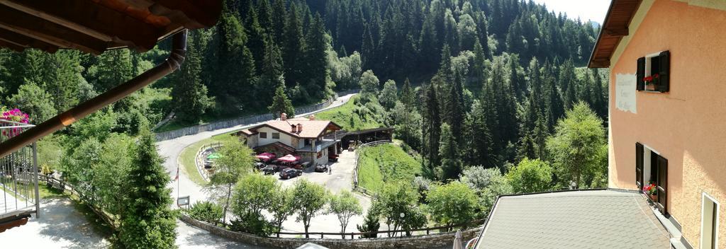 Гостьовий будинок Agriturismo Cornei Da Nadia Колліо Екстер'єр фото