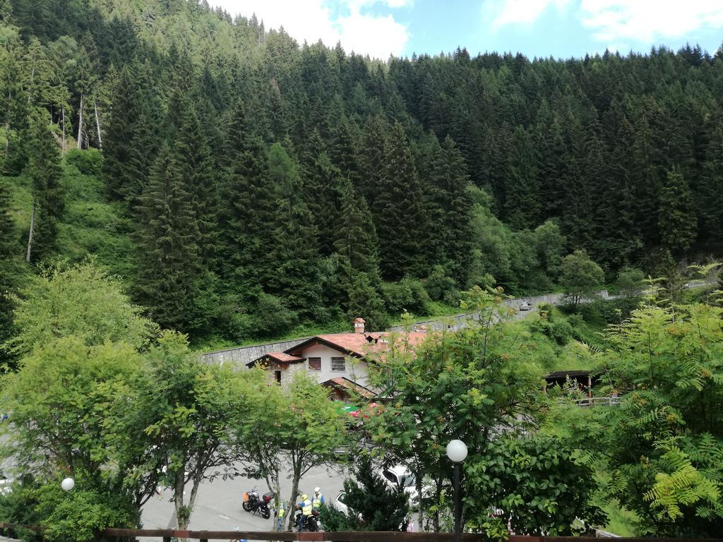 Гостьовий будинок Agriturismo Cornei Da Nadia Колліо Екстер'єр фото