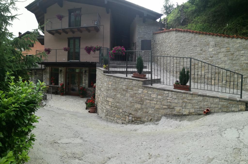 Гостьовий будинок Agriturismo Cornei Da Nadia Колліо Екстер'єр фото
